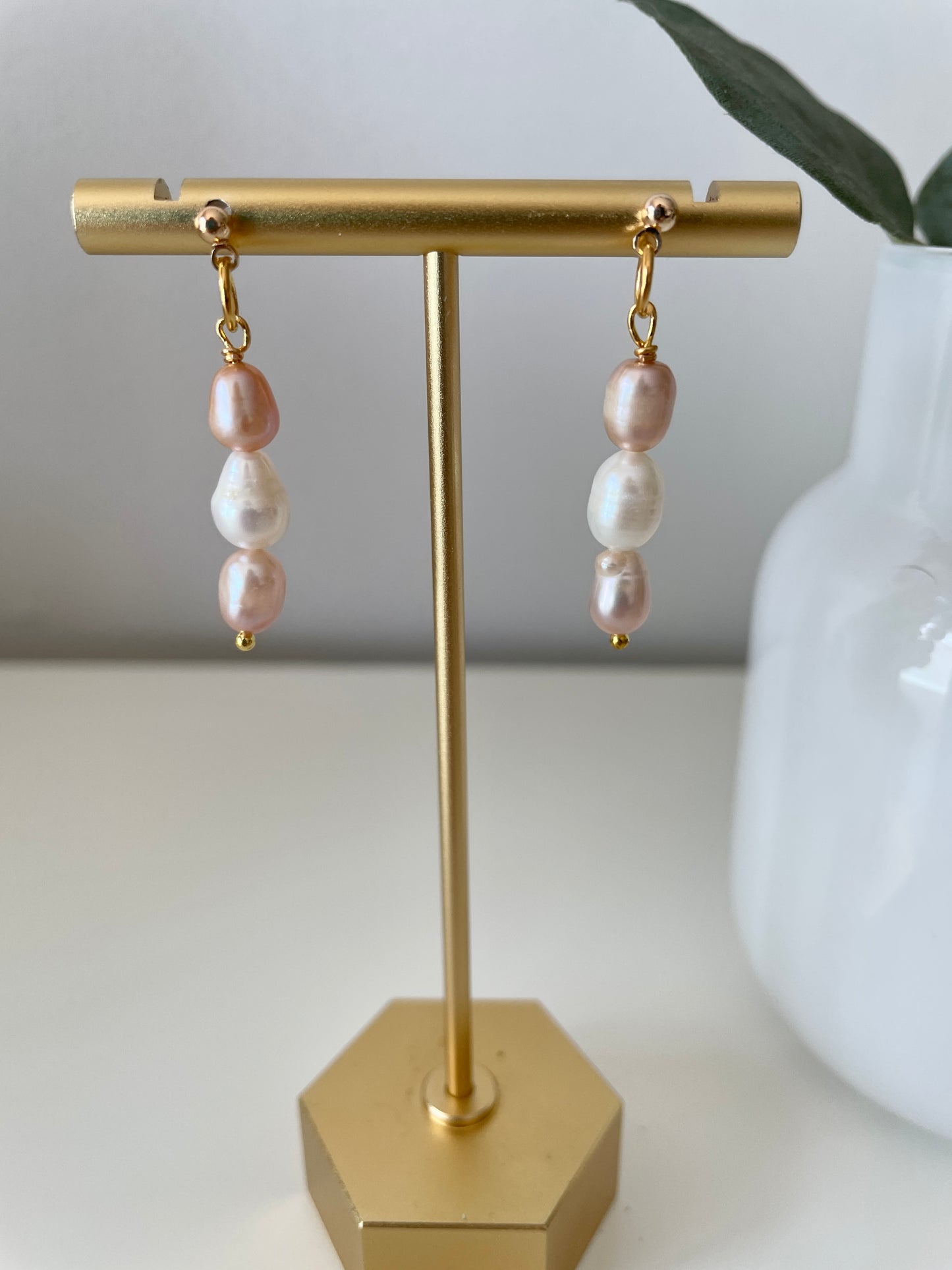 Beady Babies- Pearls- Gold, white, pink.