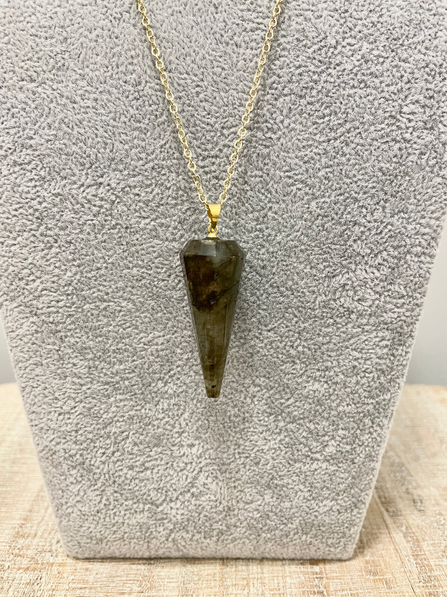 Crystals-Labradorite Nekclace