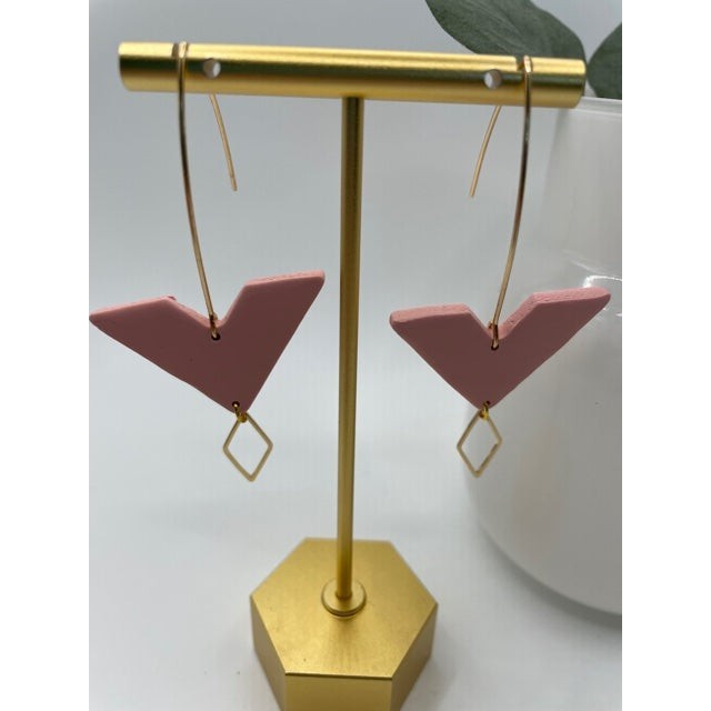 Carnation- Extreme Drop Chevron Charms
