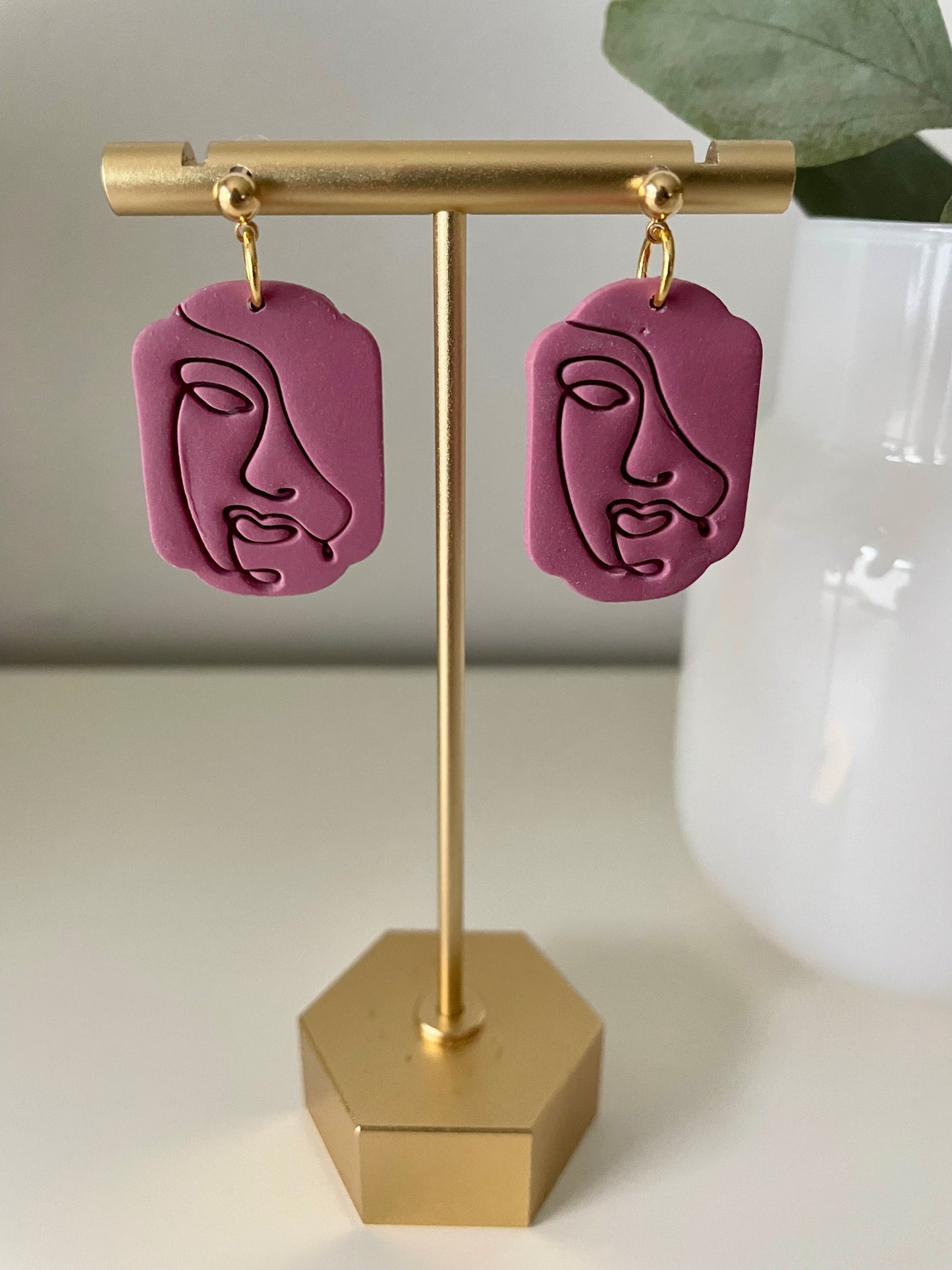 Valentines- Scalloped Square Face