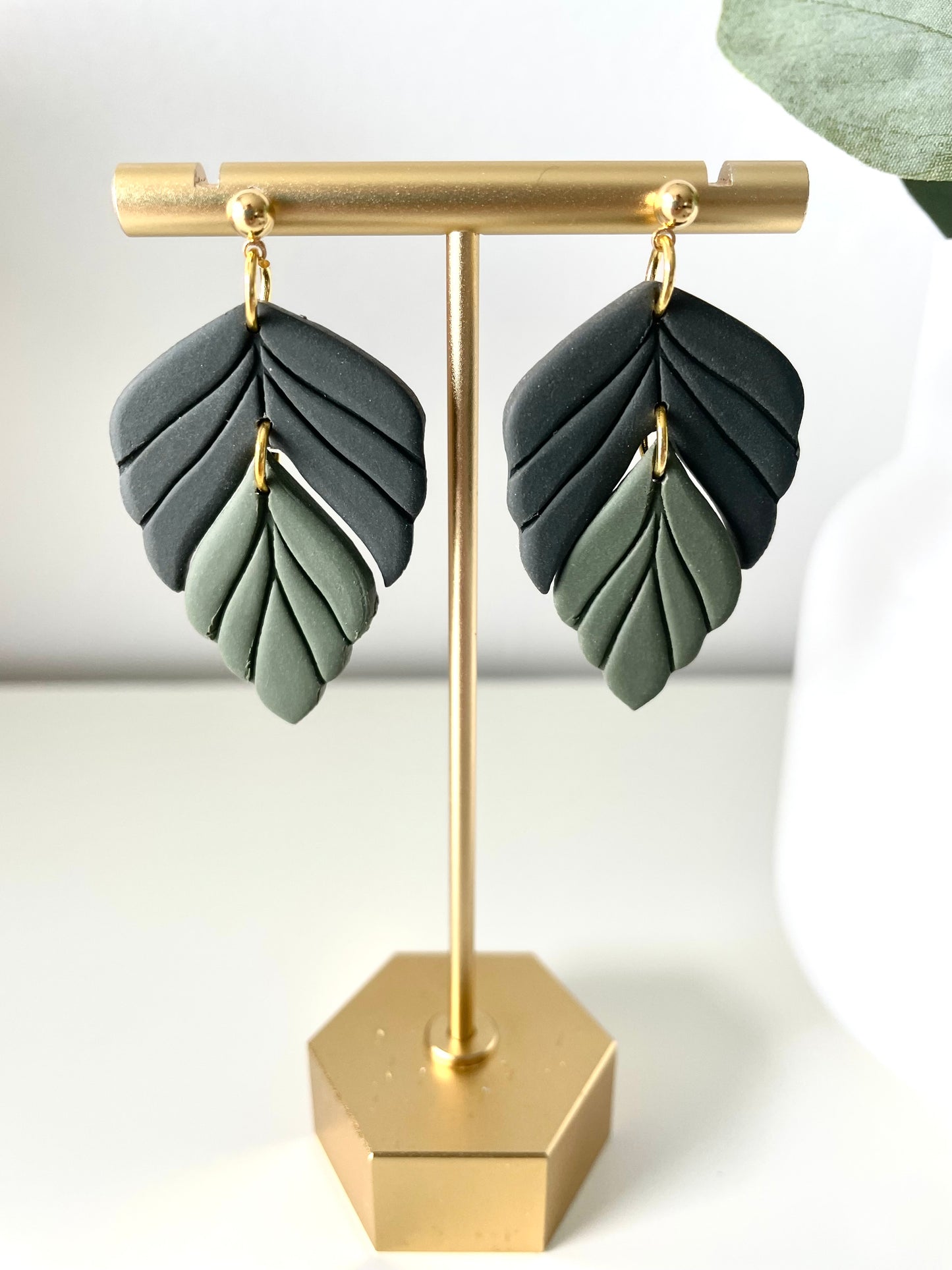 Foliage -Two Toned Green