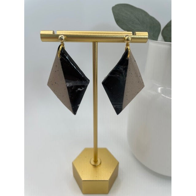 Two Tone- Straight Diamond